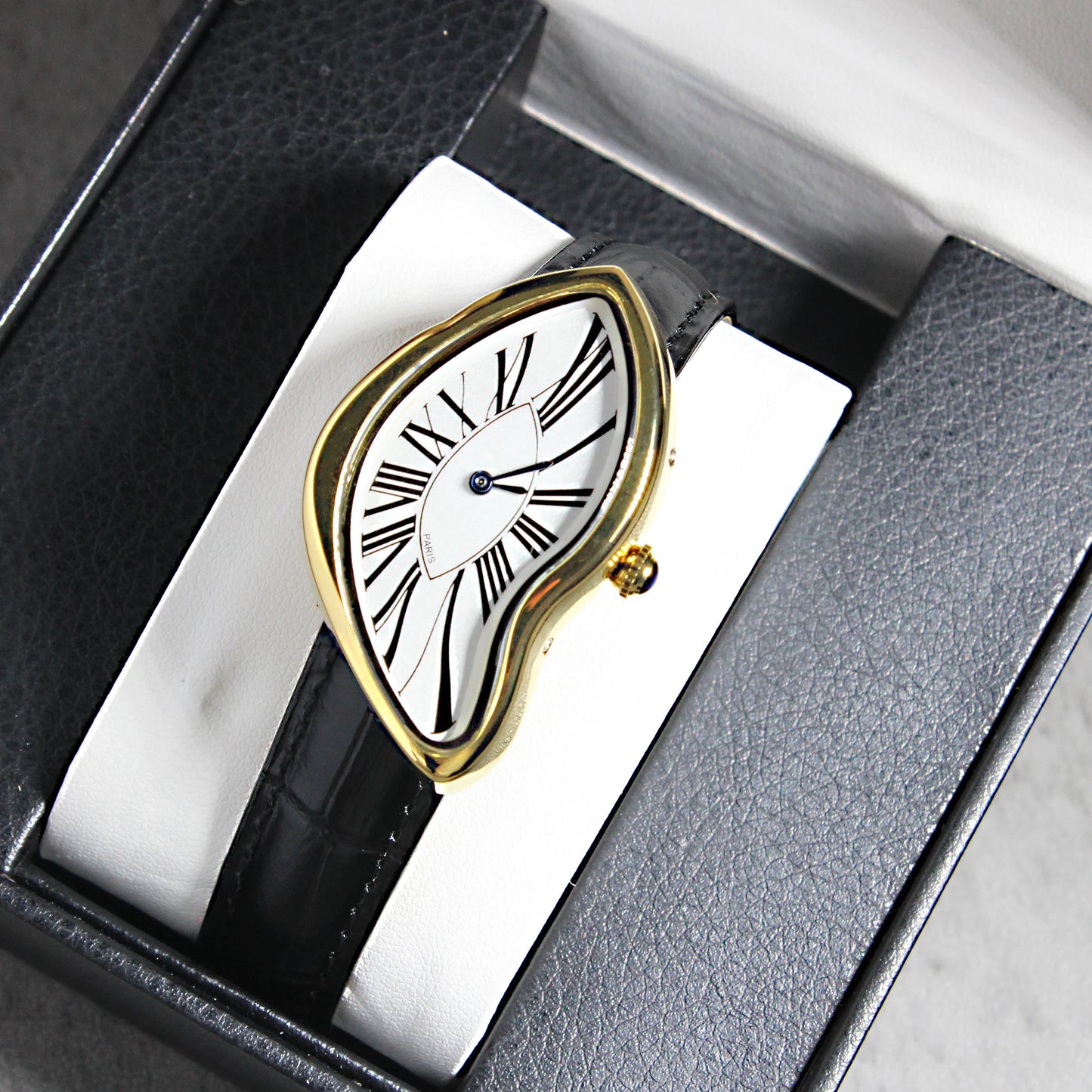 Medieval Alien Y2K Twist Quartz Leather Strap Watch