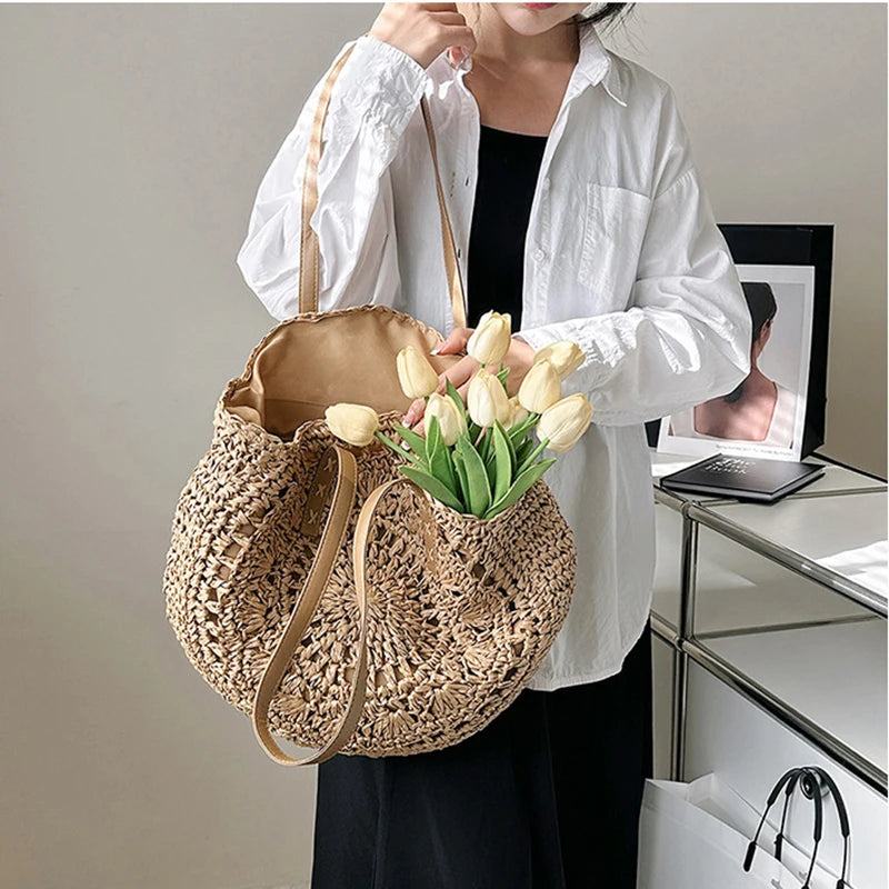 Round Straw Woman's Summer Handbag