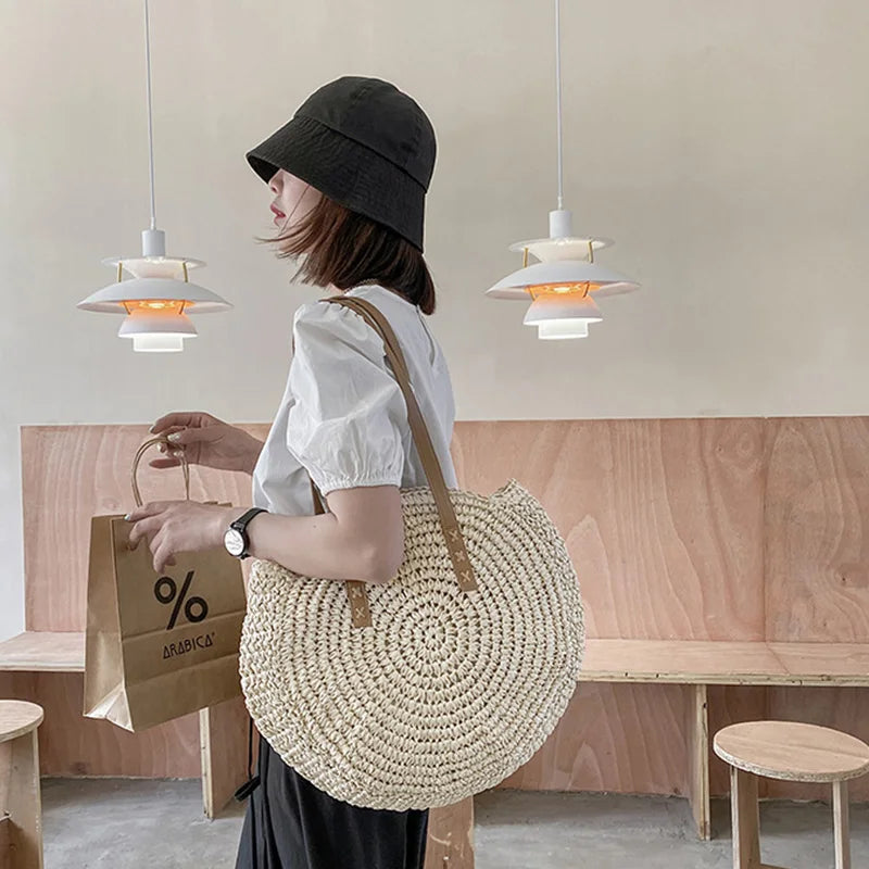 Round Straw Woman's Summer Handbag
