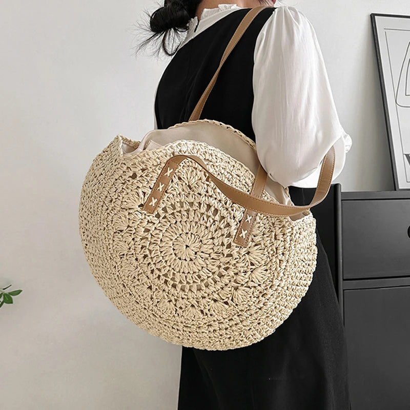 Round Straw Woman's Summer Handbag