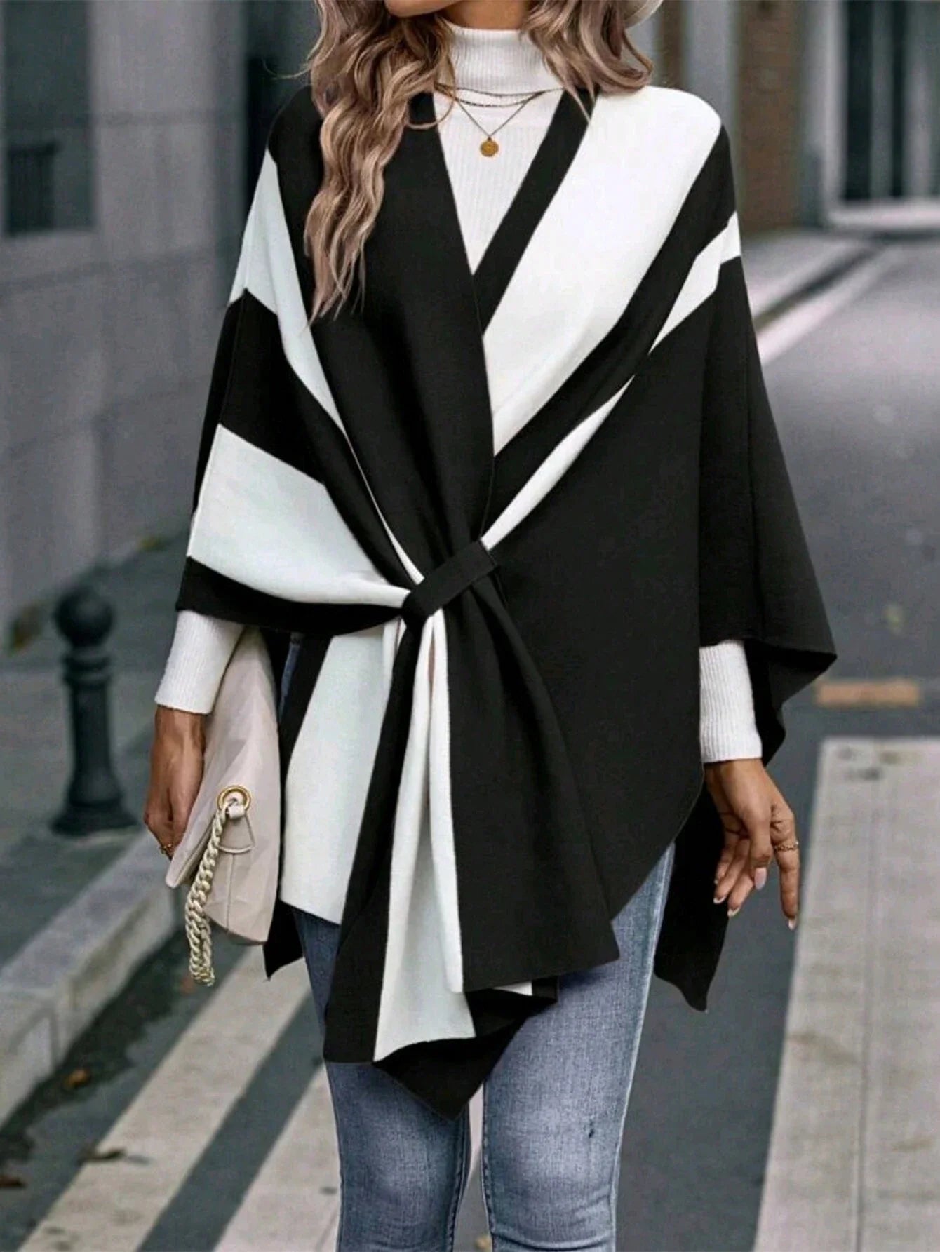 Warm And Fashionable Shawl